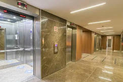 進出和乘坐汕頭電梯